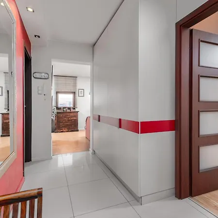 Broniewskiego 9e By Homeprime *